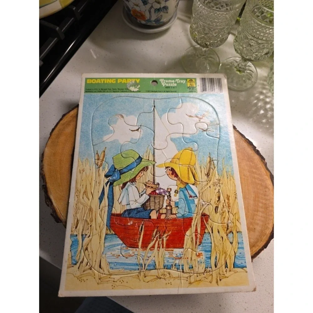 1973 Frame Tray Puzzle Boating Party